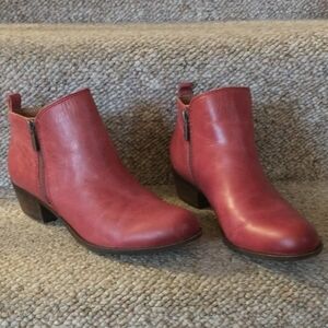 Lucky Brand Basel Bootie Red Leather 8M